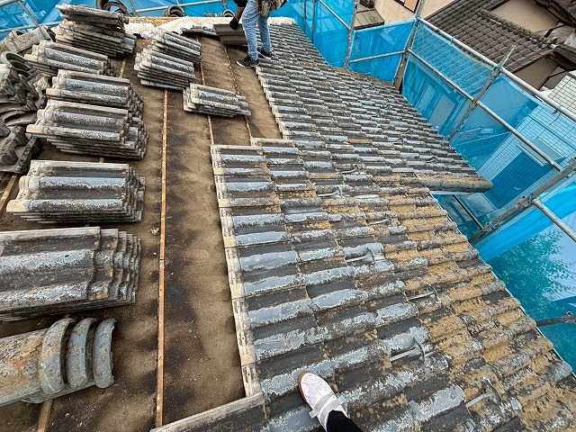 瓦を外した屋根面